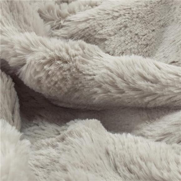 Faux Fur Luxury Throw Blanket,Double Side Soft Fluffy Shaggy Fuzzy Blanket - Picture 4 of 7